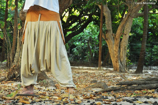 Calça Om em Malha Ecológica - Bege com Terra