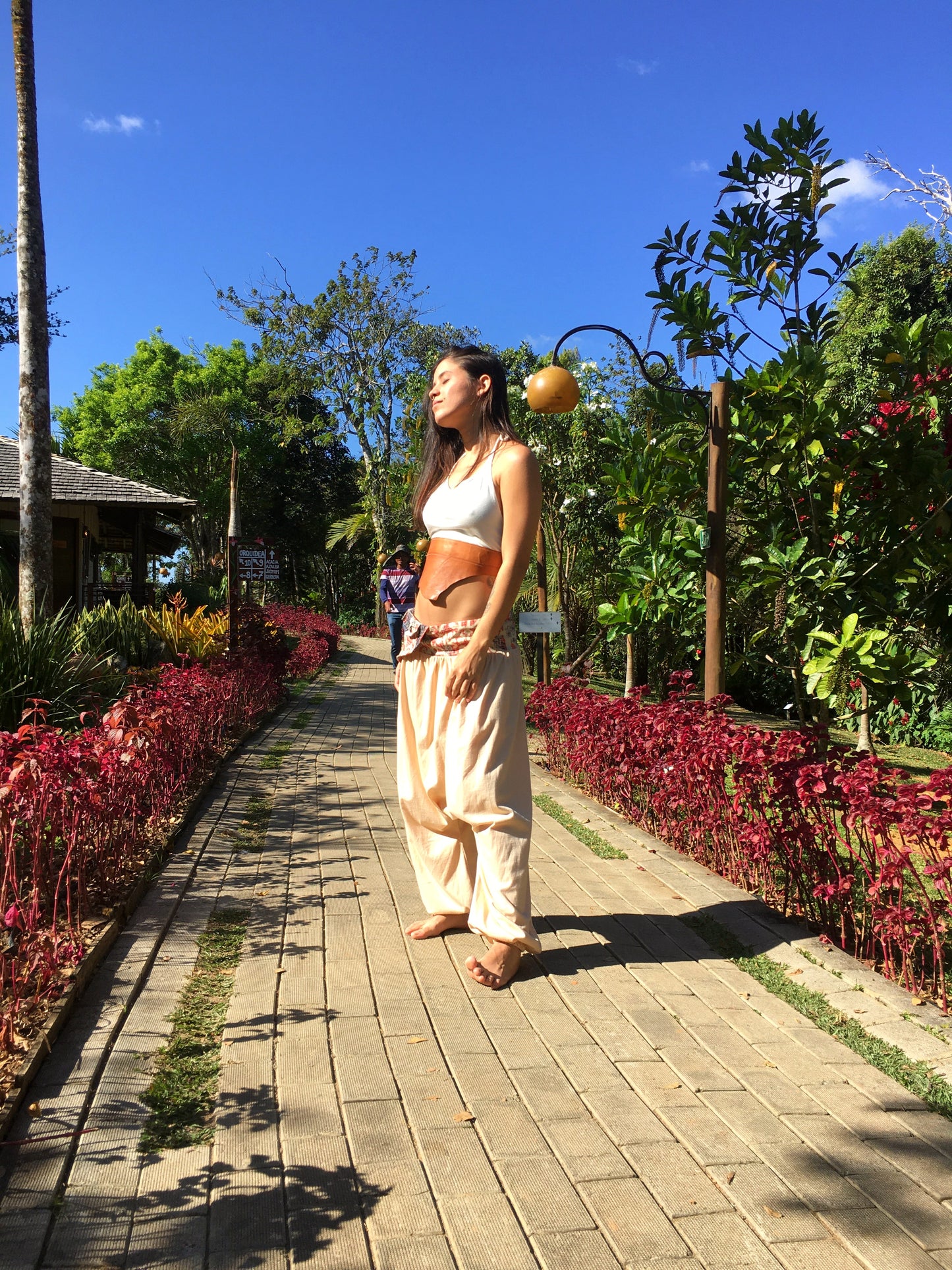 Calça Thai Eco com Cartucheira em Linho - Bege