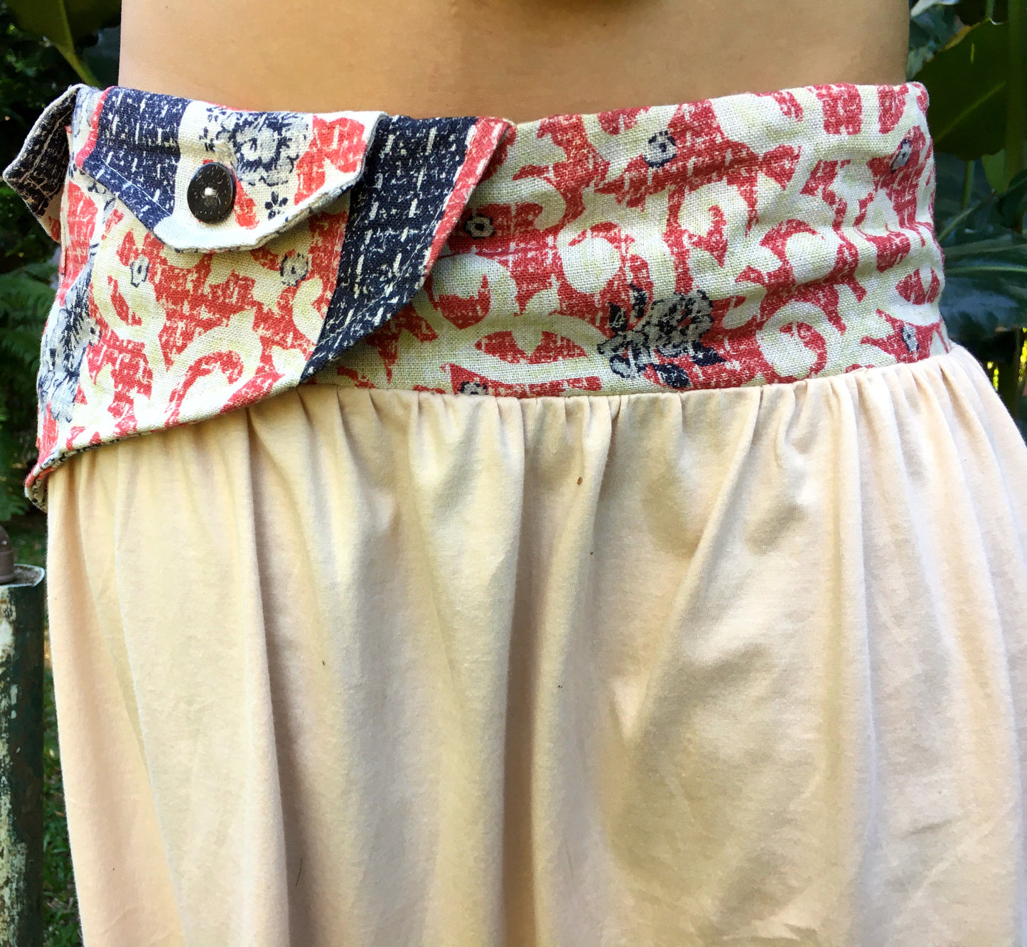 Calça Thai Eco com Cartucheira em Linho - Bege