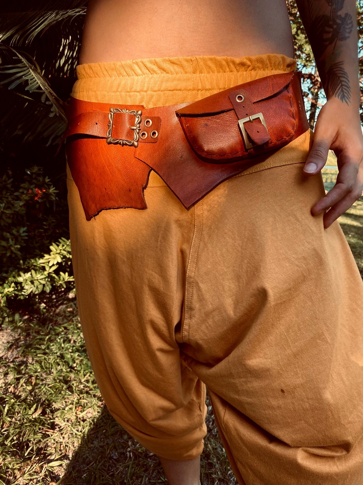 Cartucheira de Couro Natural - Bolso Triplo
