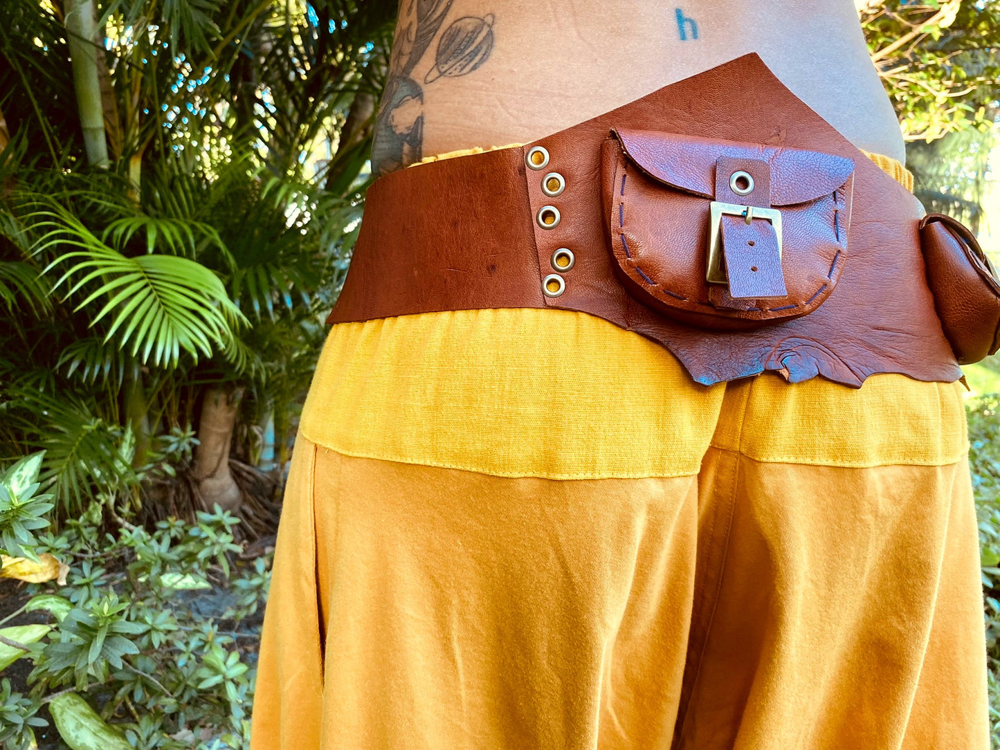 Cartucheira de Couro Natural - Bolso Triplo