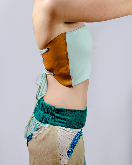 Top Costa Nua em Couro - Azul Claro