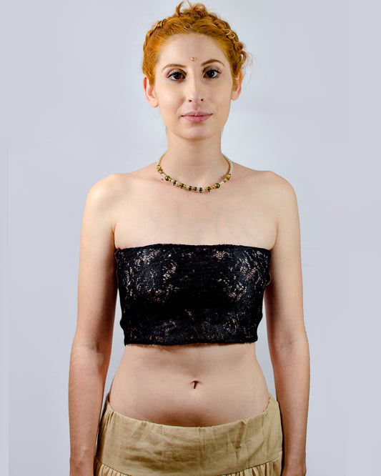 Top Costa Nua em Couro - Renda Preta