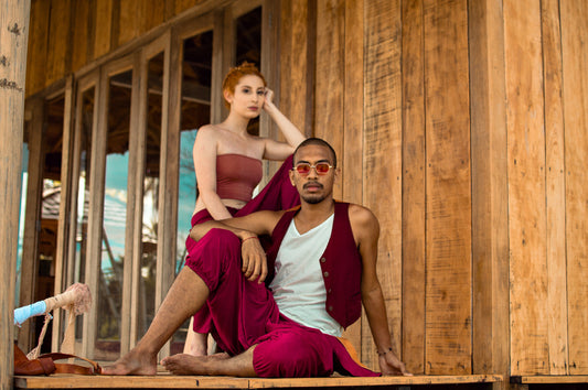 Colete Rústico em Linho Vinho com Couro