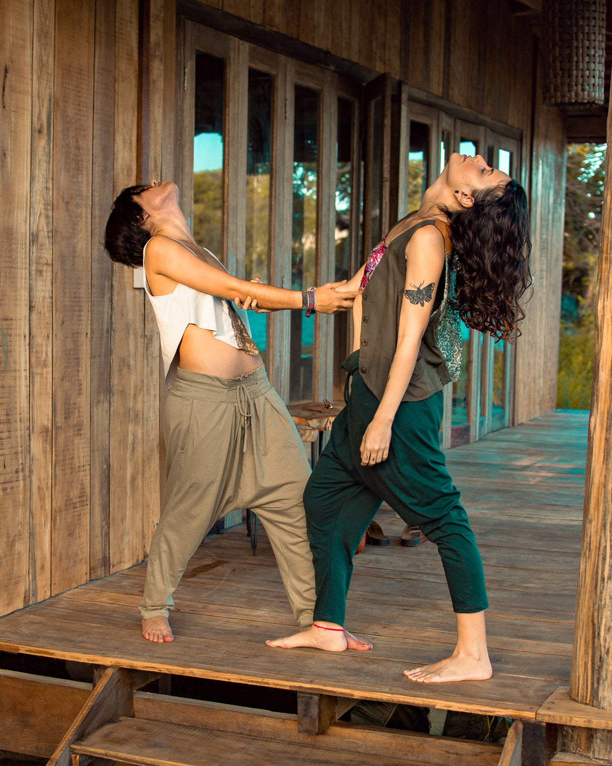 Blusa Goa em Camurça com Renda - Natural