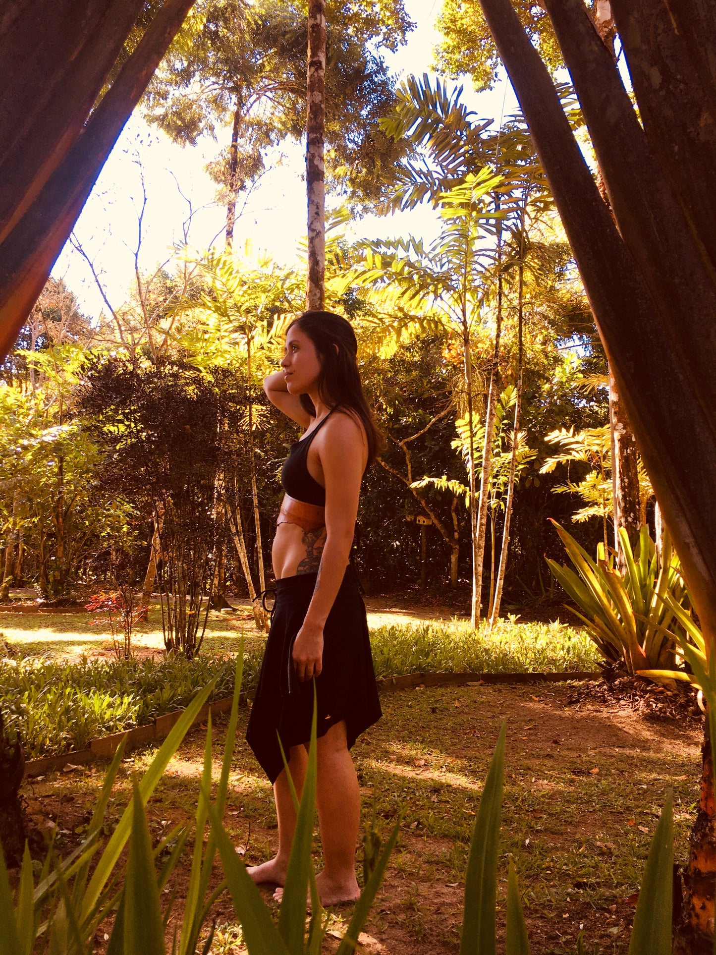 Top com retalho de Couro - Preto / Azul / Amarelo