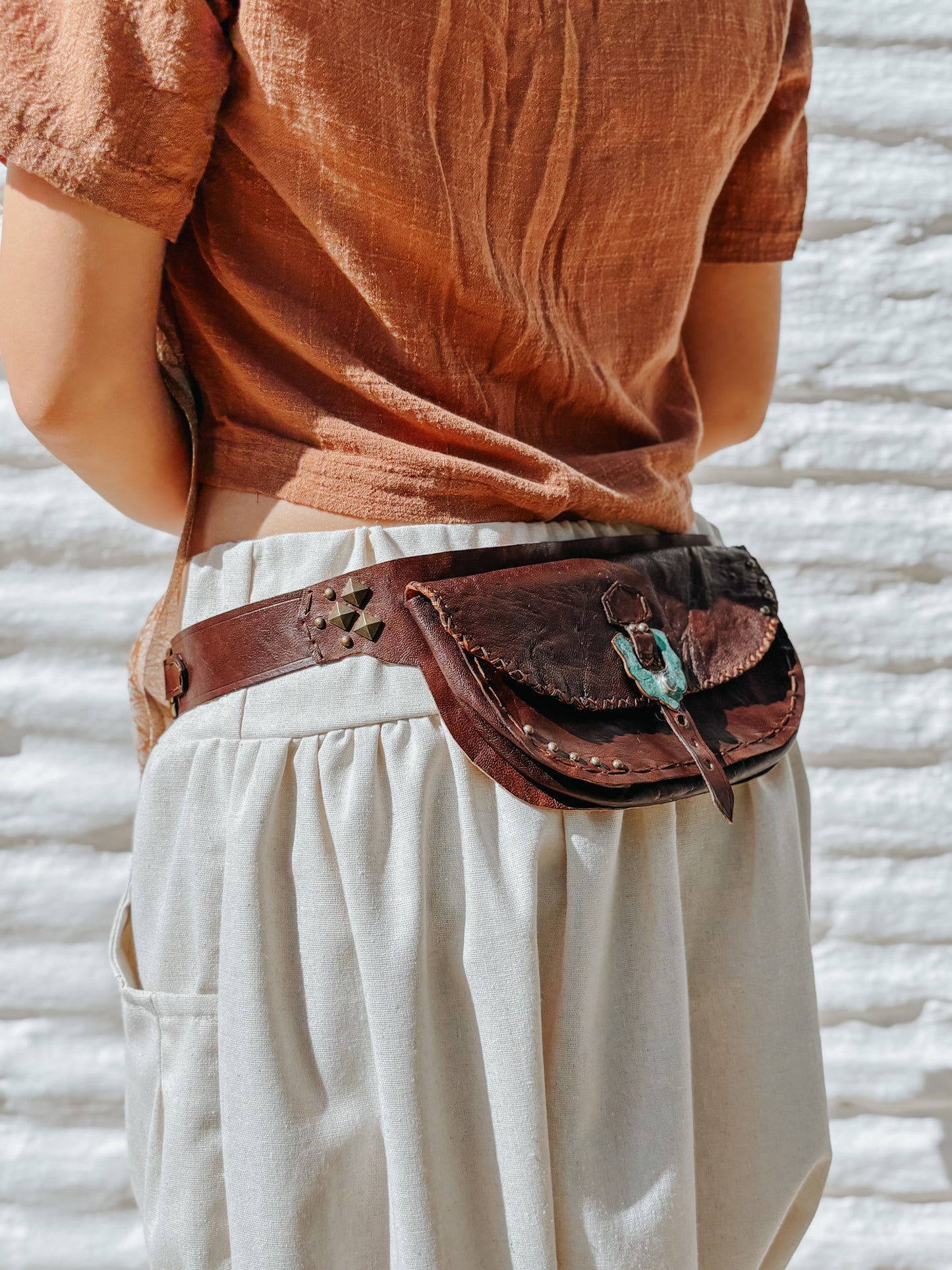 Cartucheira de Couro - Fivela em Prata com Labradorita