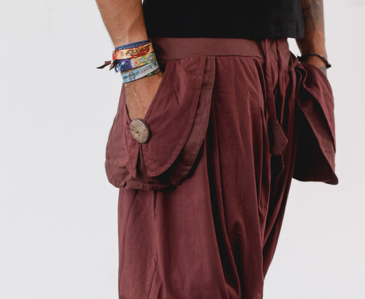 Bermuda Om - Brown with White