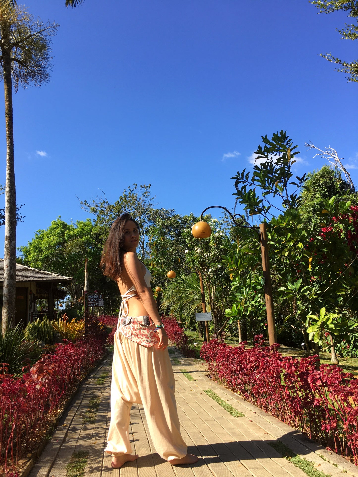 Calça Thai Eco com Cartucheira em Linho - Bege